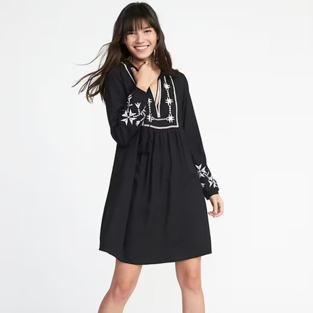 NWOT! BOHO Swing DRESS EMBROIDERED SZ L